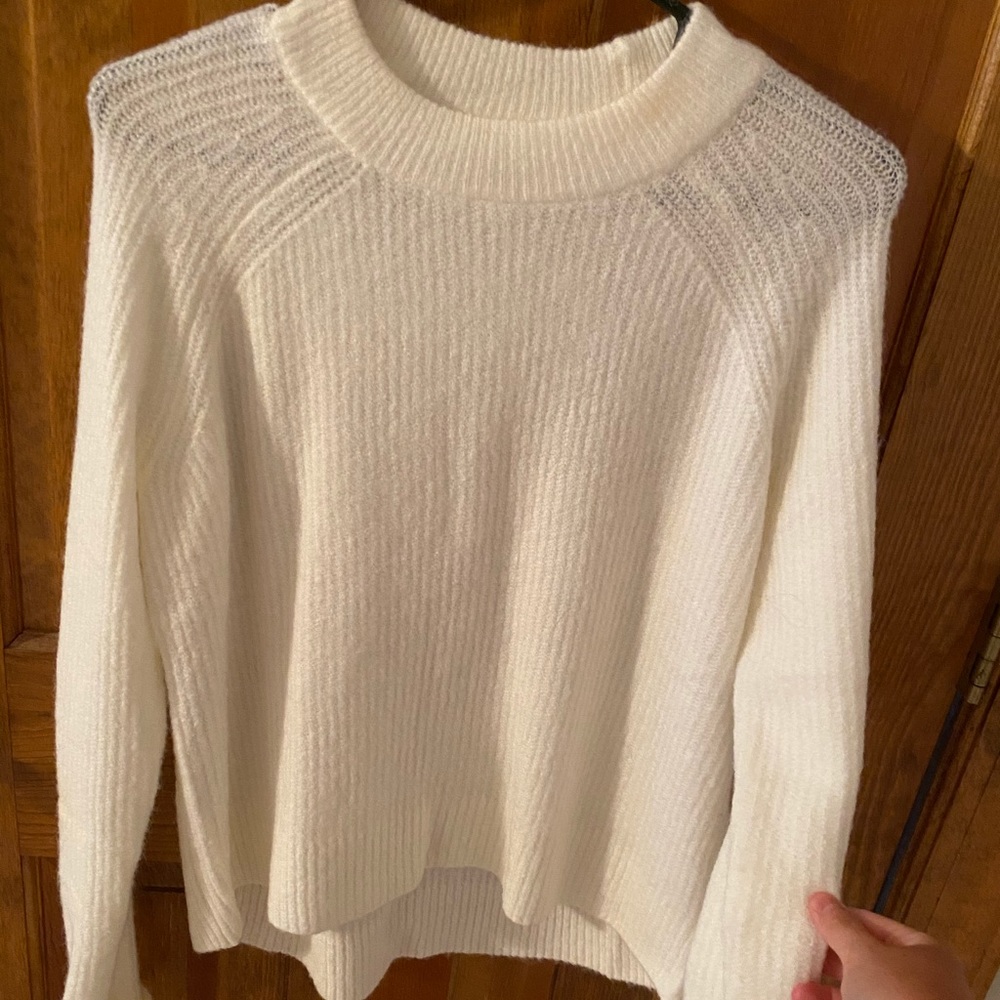 H&M White sweater